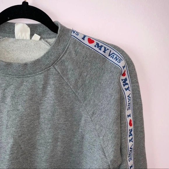 Vans Heather Gray Icon Pullover Cropped Sweatshirt Xsmall Women’s - Picture 2 of 9